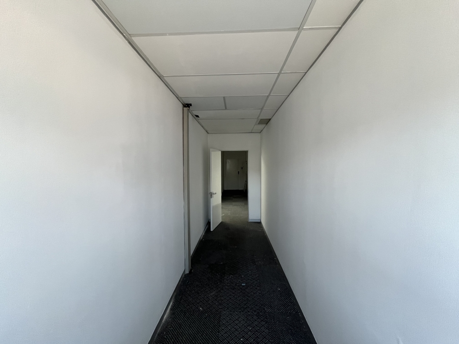 To Let commercial Property for Rent in Bo Oakdale Western Cape